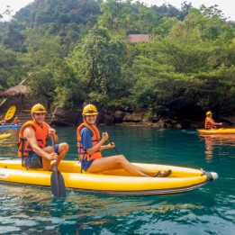 Đồng Hới – Động Phong Nha – Khám phá hang Tối, đu zipine, kayak sông Chày  
