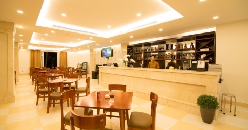Pool Bar