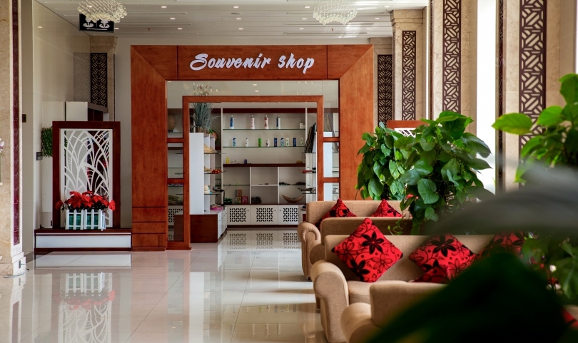 Lobby Bar