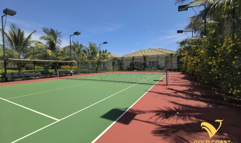 Sân tennis